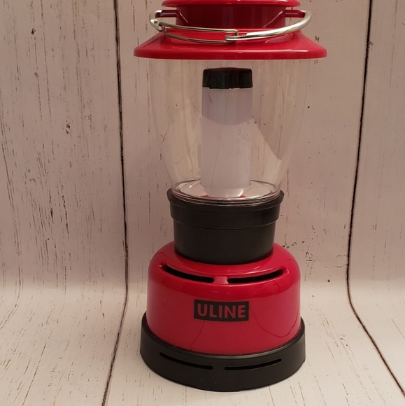 Coleman Carabineer Classic Water-resistant Lantern - Picture 2 of 4
